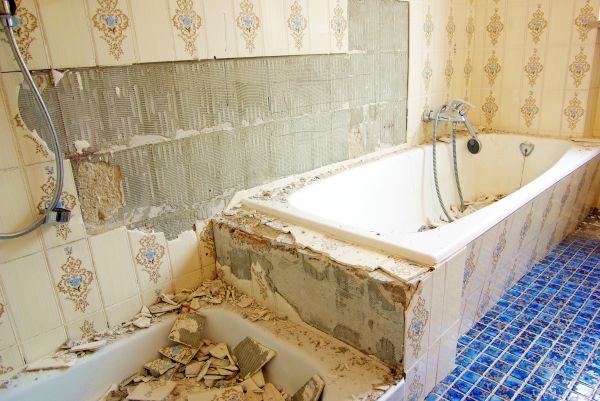 Bathtub Demolition in Ringgold