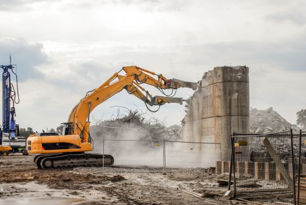 Silo Demolition in Ringgold